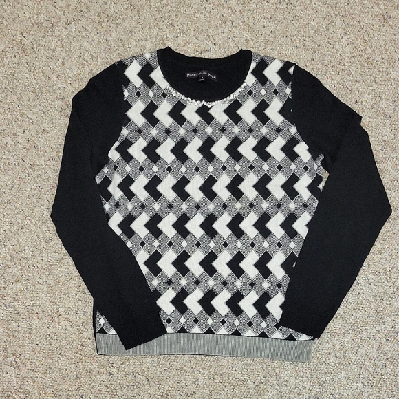 Preston & York Sweaters - Preston & York Patterned Black & White Sweater small monochrome beaded office